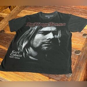 Kurt Cobain Rolling Stone Cover Memorial 1967-1994 T Shirt Nirvana